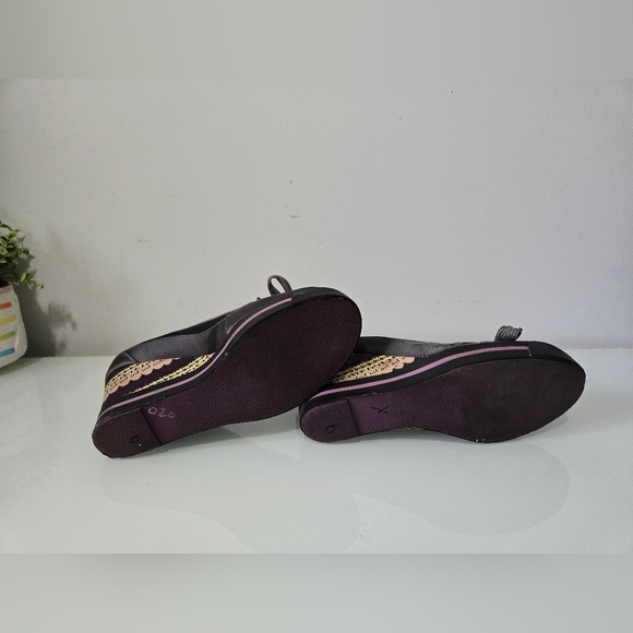 Nanette Lepore For Keds Grey and Purple Slip On Wedges. Size 9 - Picture 9 of 11